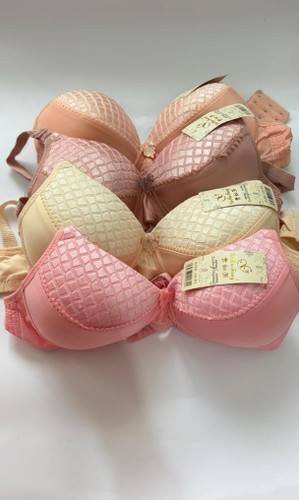 سوتین اسفنجی بدون فنر طرح دار مناسب استفاده روزانه